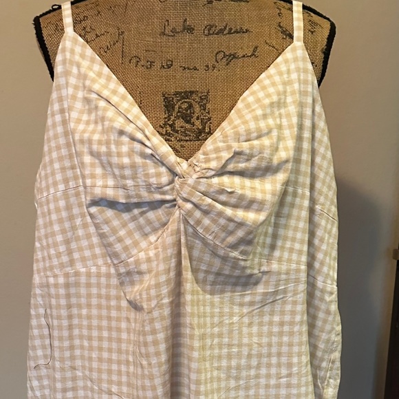Old Navy Tops - LAST ONE! Cute plus tank top-New without tag!